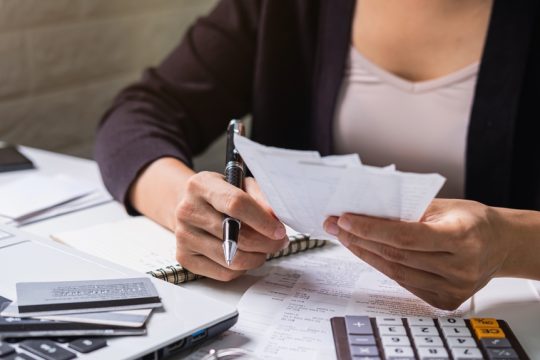 Υποβλήθηκαν ήδη 2,3 εκατ. φορολογικές δηλώσεις για το 2026: Μέσος φόρος 1.000 ευρώ για το 25% των φορολογουμένων